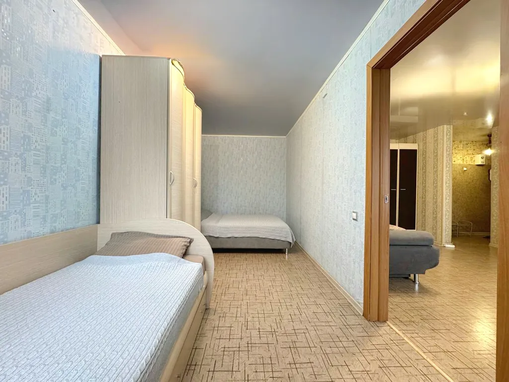 Двухкомнатная квартира в центре на Дзержинского