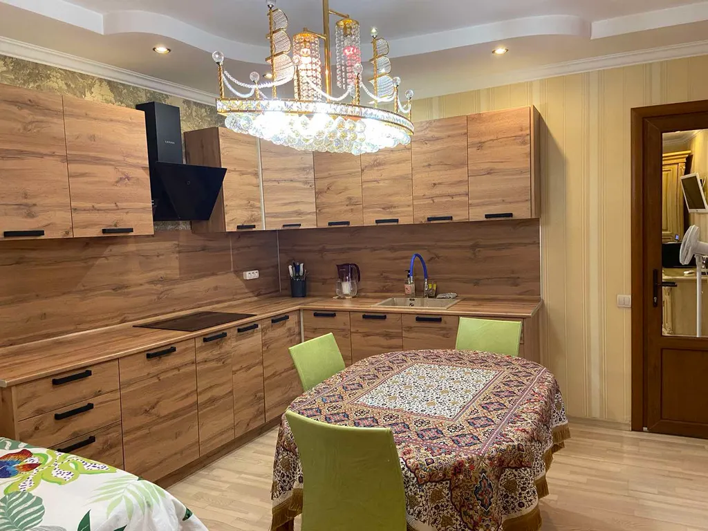 Коттедж 3-комнатный Дом — Ялта