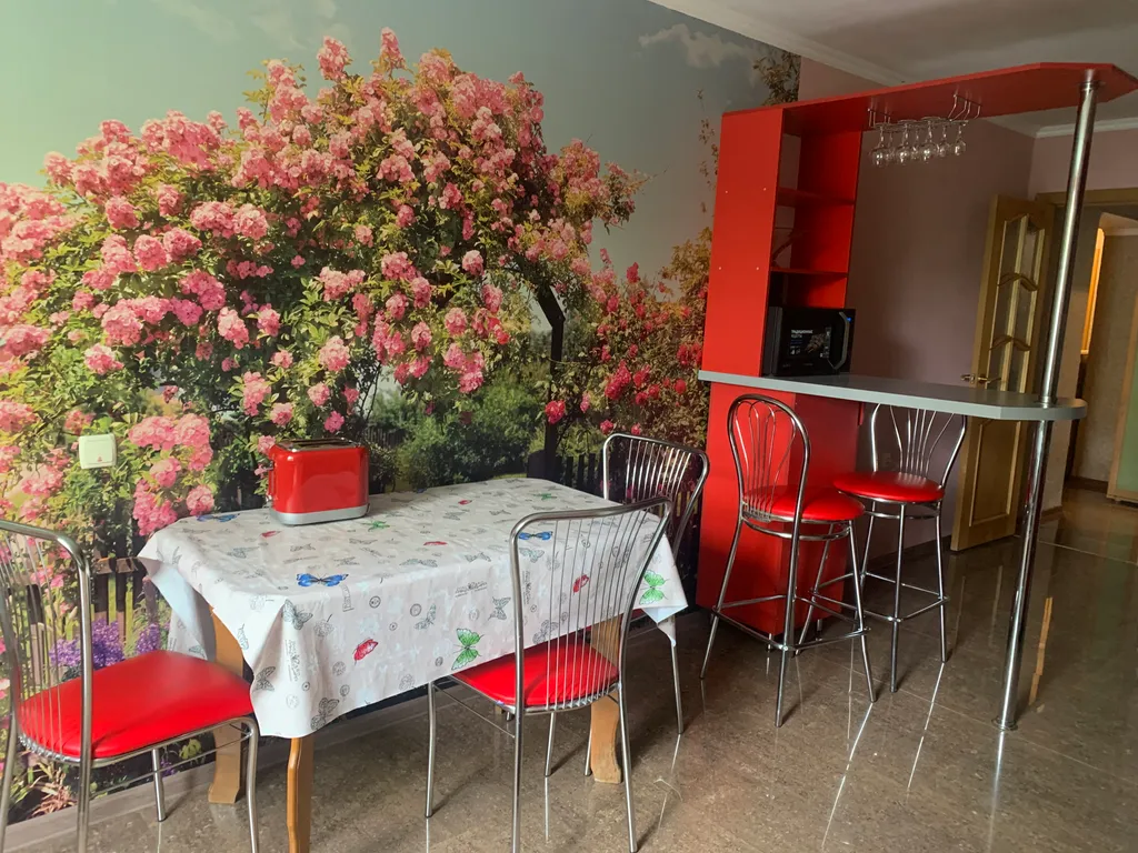 Просторная квартира рядом с курортным парком