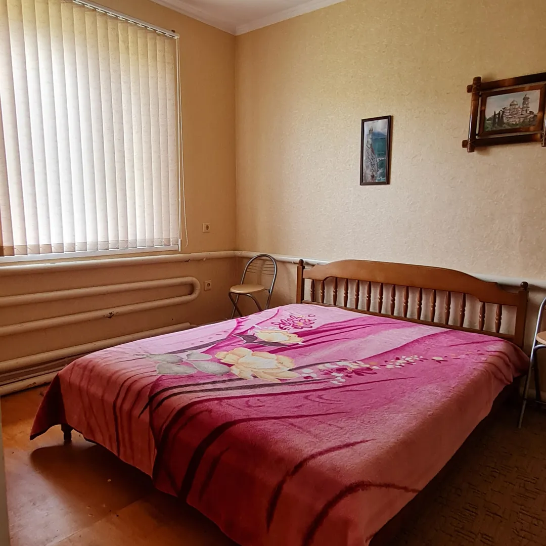 Спальня 1эт. не проходная двухсппльняя кровать