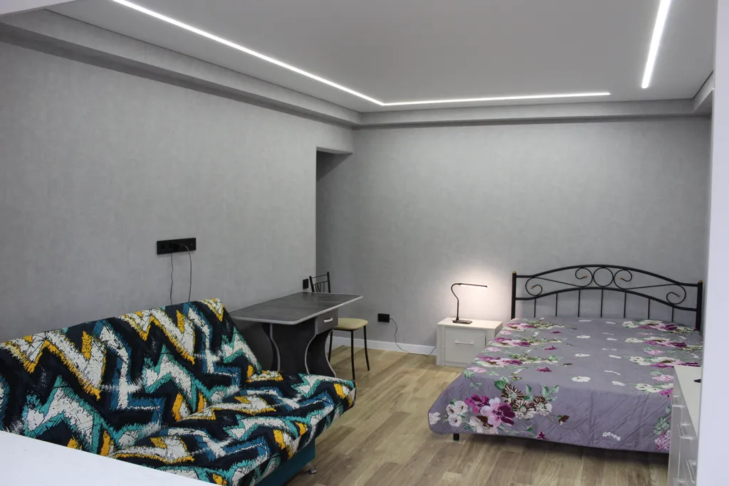 Уютная квартира с панорамными окнами