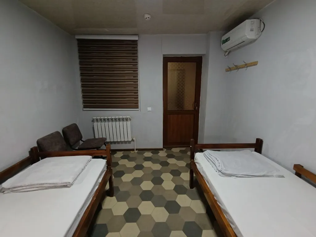 Caravan Hostel