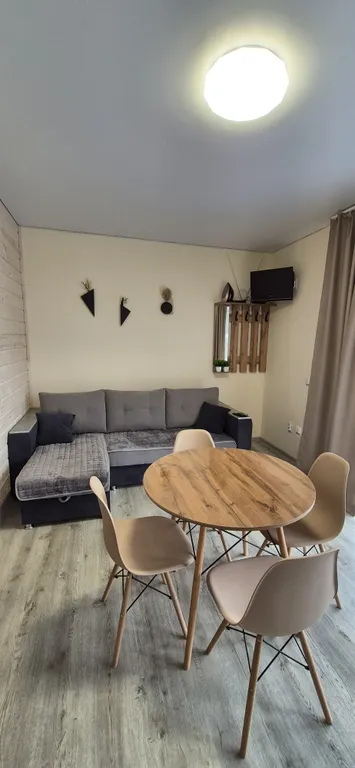 Домик с видом на горы