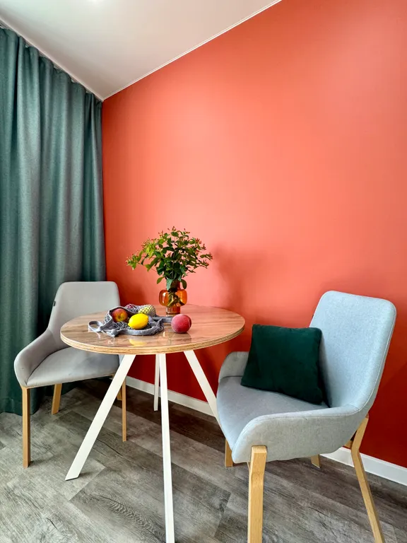 Скандинавская квартира с панорамным видом на город