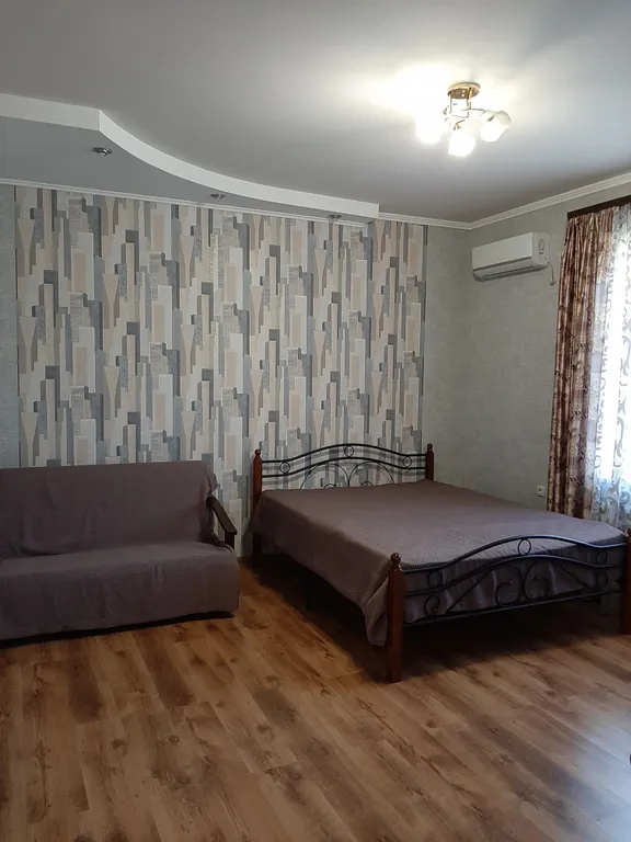 Квартира 2-комнатная Квартира — Евпатория