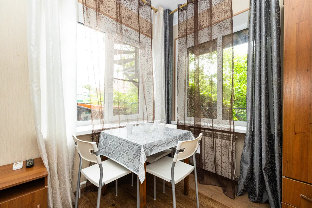 Уютный номер на 4-х человек с санузлом, большой террасой и кухней