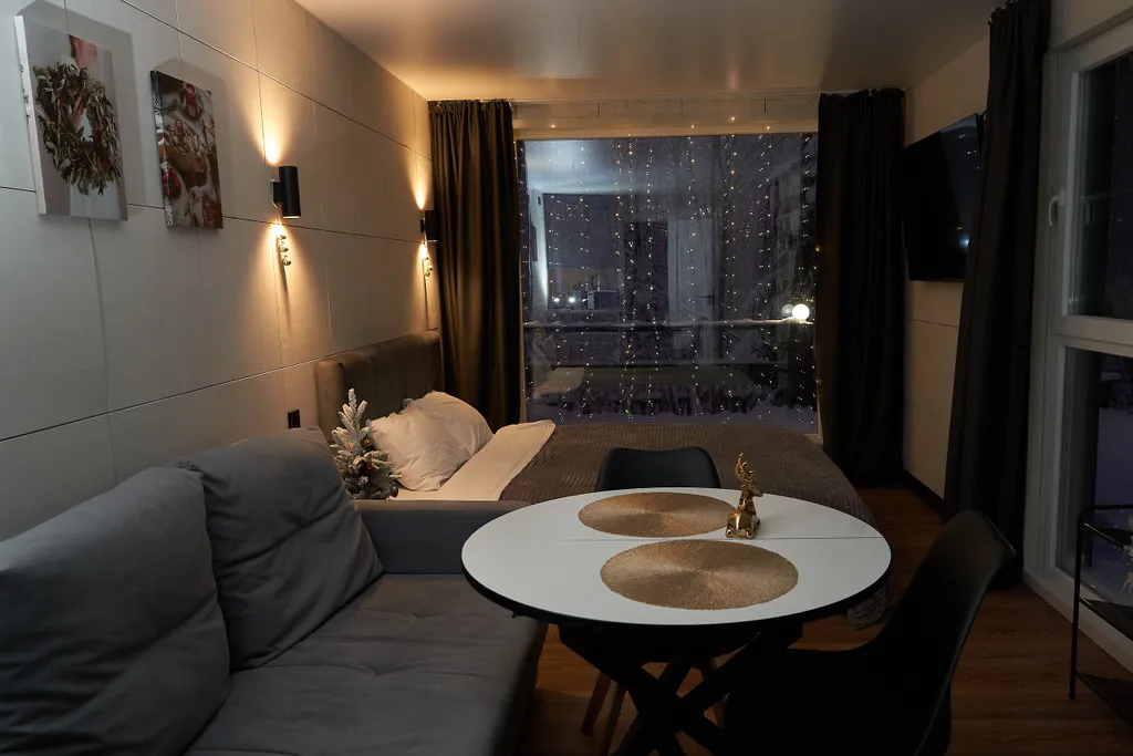 Двухкомнатный домик с купелью в 6 километрах от Мурманска, 17 километров от аэропорта