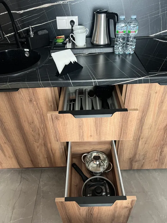 Стильный номер с кухонной зоной и доп.местом у подъемников