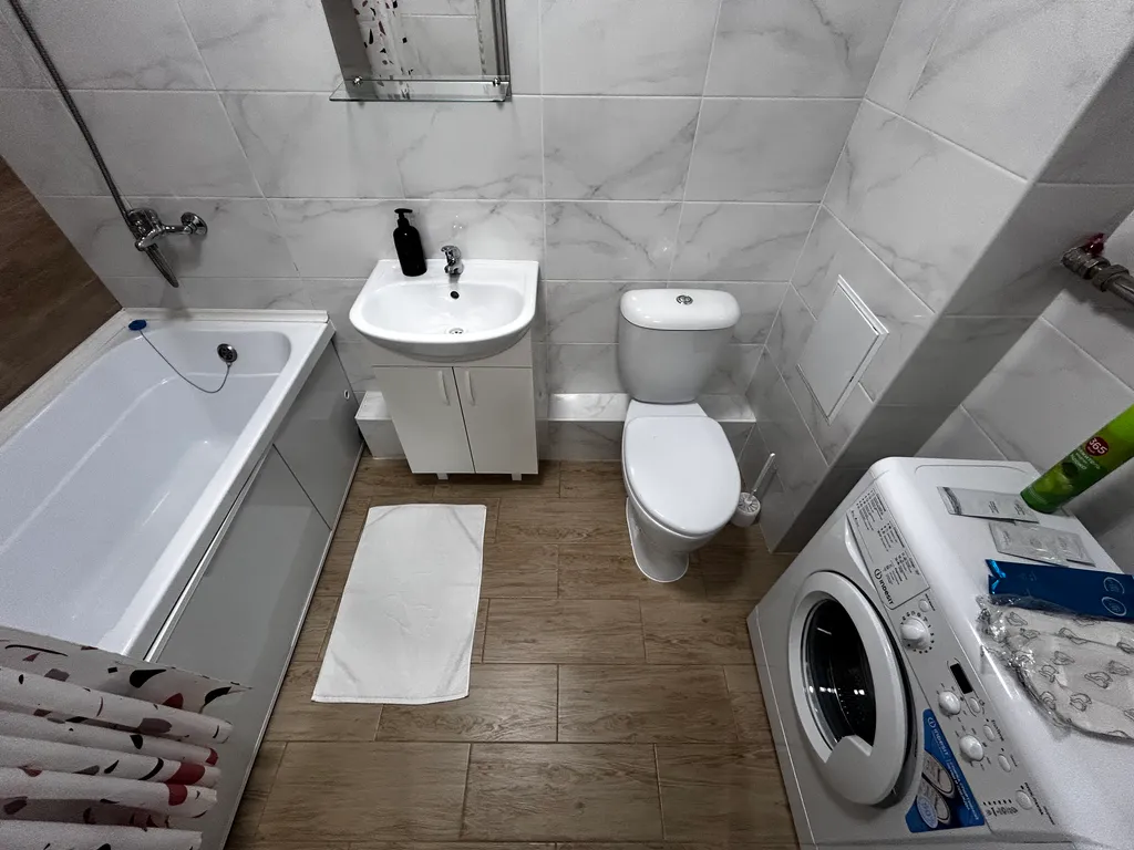 Квартира с бесконтактным заселением, рядом с аэропортом