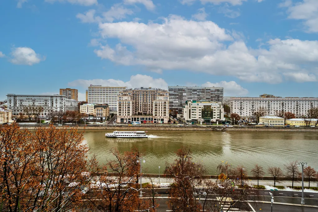 Квартира Квартира-студия с видом на Москва-реку рядом с Кремлем — Москва