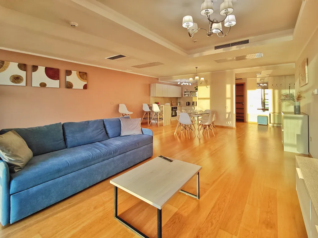 Видовая квартира в Золотой Бухте