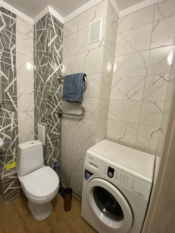 Просторная студия возле Арены 300