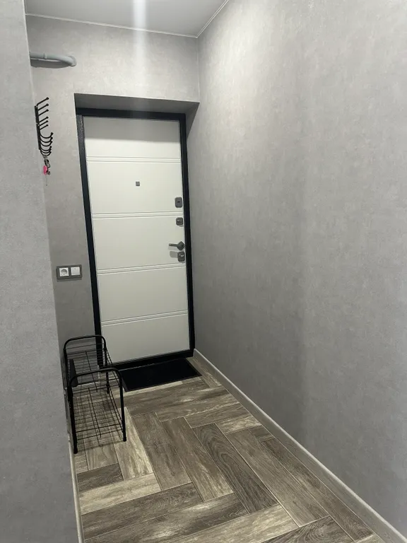 Квартира в тихом приморском районе, в тени деревьев