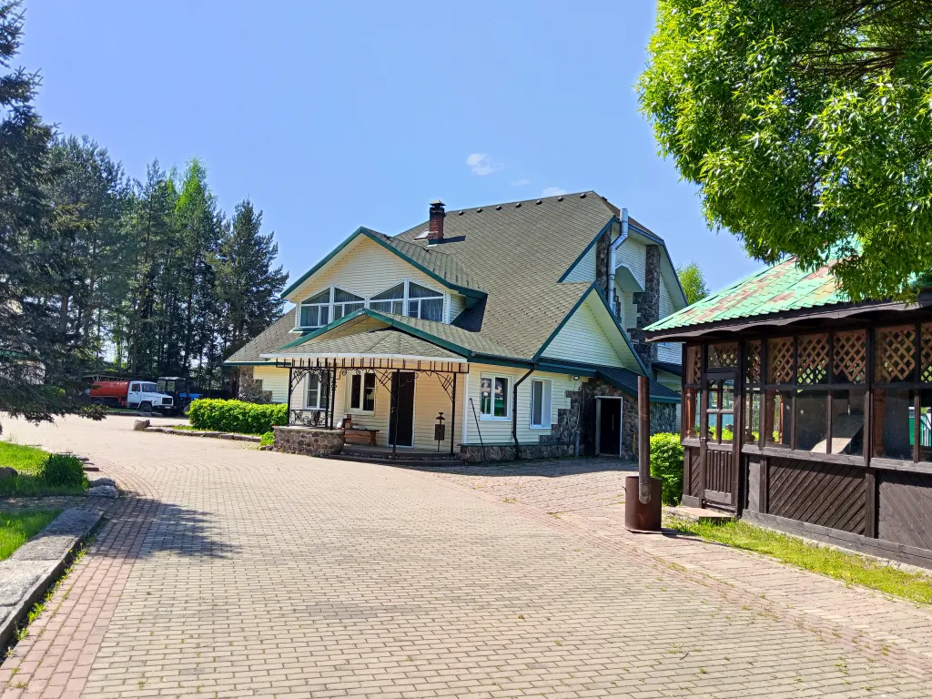 Дом на берегу