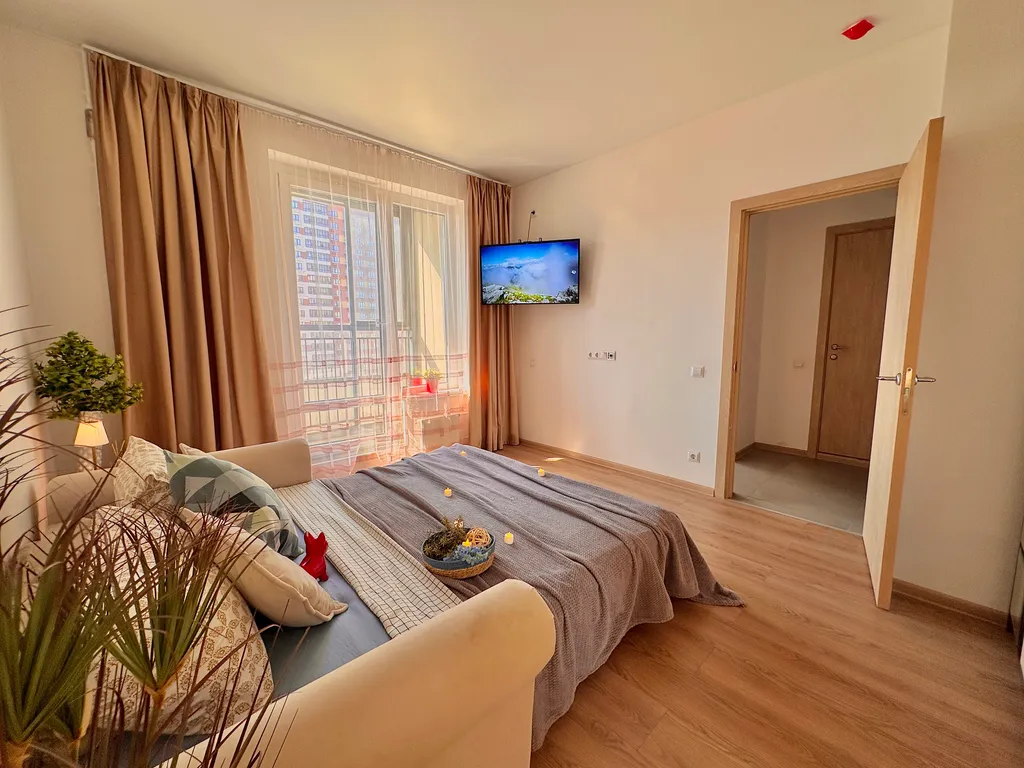 Просторная 1-комнатная квартира для 4 человек рядом с метро Аннино.