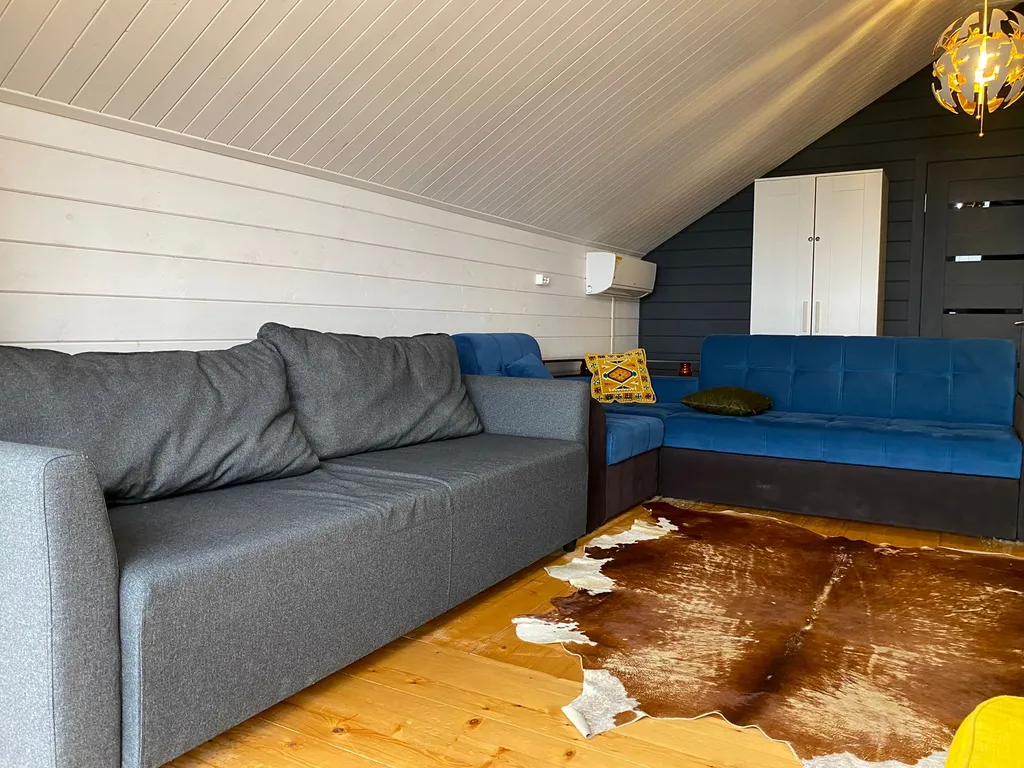 Двухэтажный гостевой дом на берегу моря