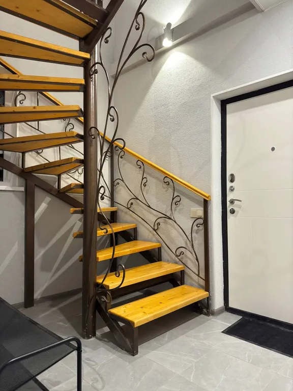 Современный коттедж на скале