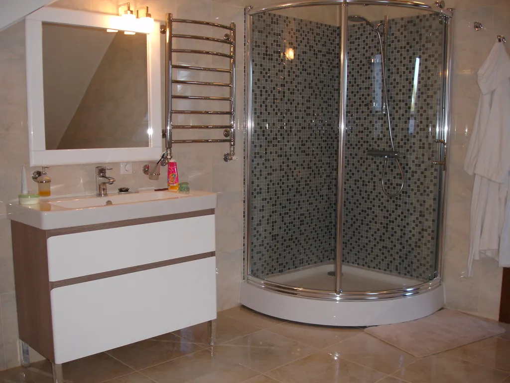 Вилла Azure Marina с бассейном