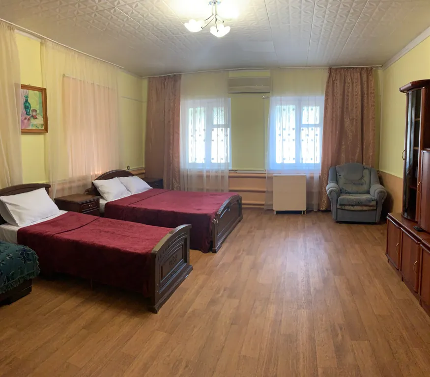 Коттедж Большой дом на 9 человек — аренда посуточно в Ейск