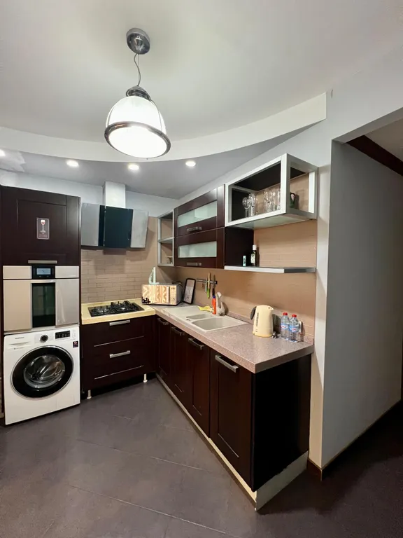 Cosy 2 Bdr Apartment by Centric