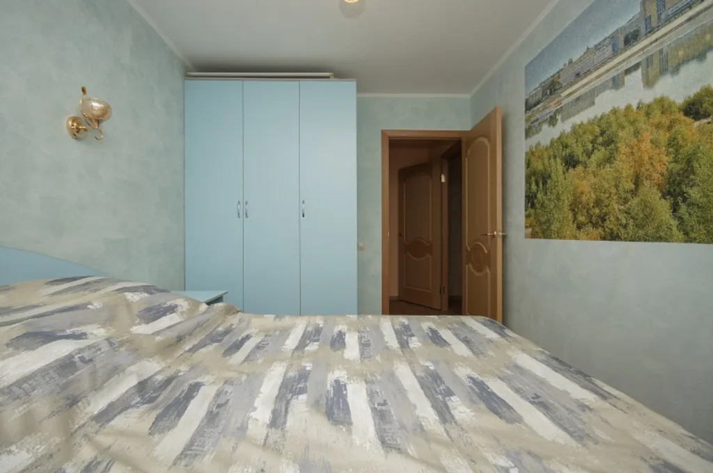 Квартира 2-комнатная Квартира — Омск