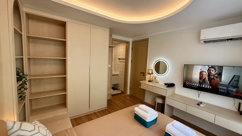 Чудесная квартира около пляжа Камала с бассейном, спортзалом и шатлом