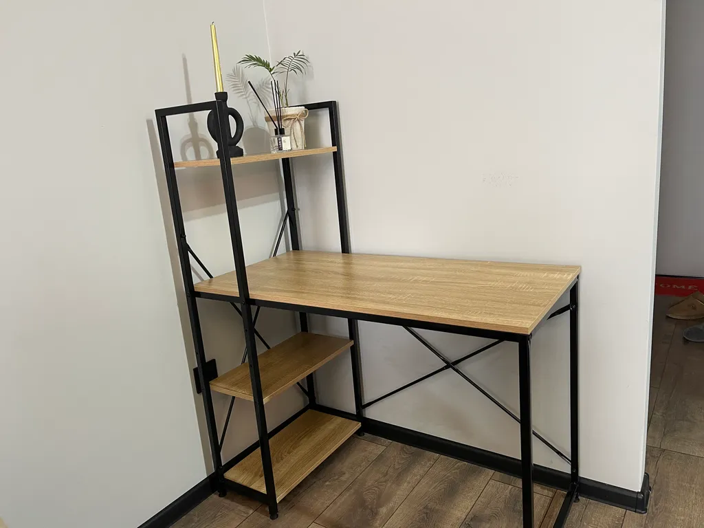 Stylish apartment with mountain and metro views