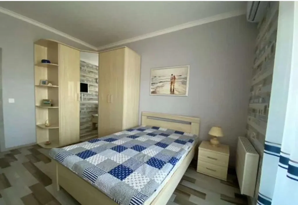 Элитная квартира с выходом на собственный пляж