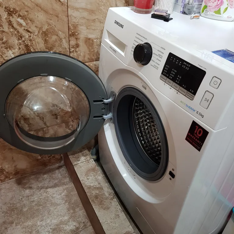 Уютная комната рядом с морем