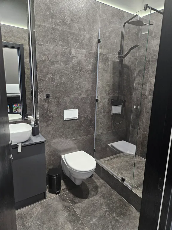 Квартира с отличным видом на пруд в новом доме