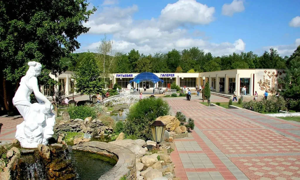 Квартира Квартира Просторная евротрешка в центре — Горячий Ключ