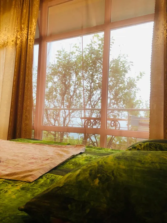 4-х местный номер с видом на море в центре