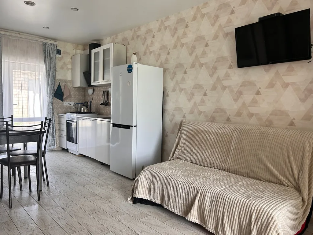 Коттедж Таунхаус под ключ с отдельным входом и видом на море со двора — Геленджик