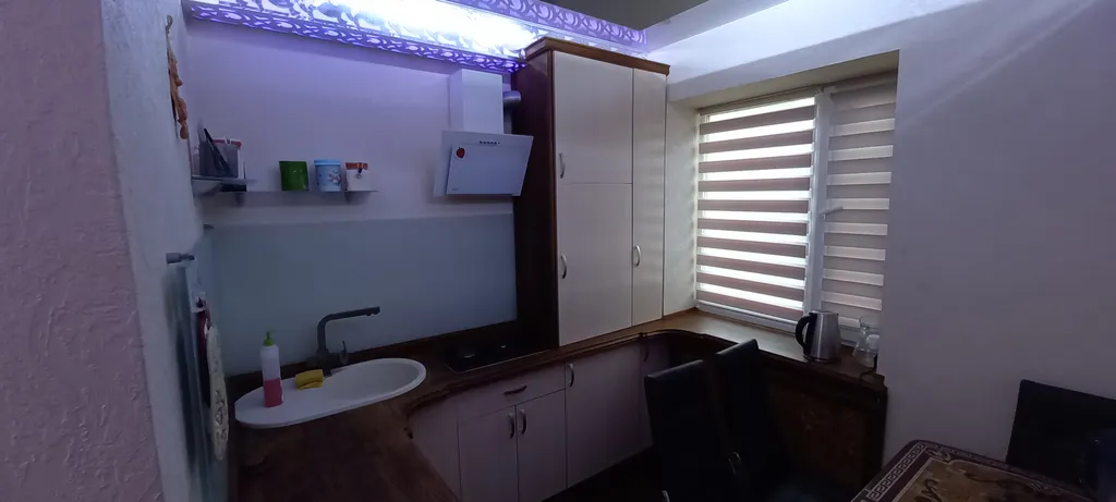 Уютная чистая теплая квартира в спальном районе города