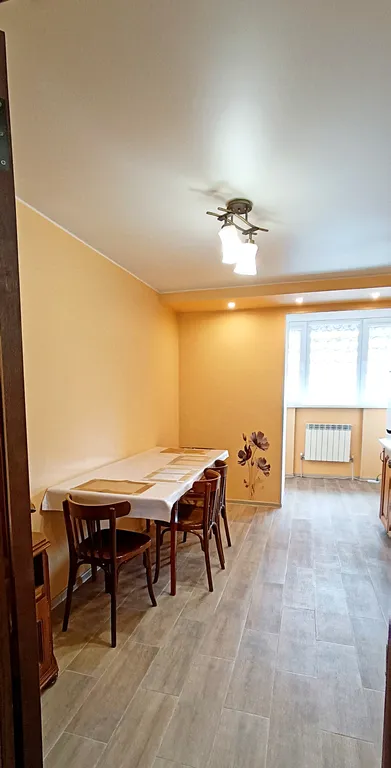 Квартира с видом на набережную и горы