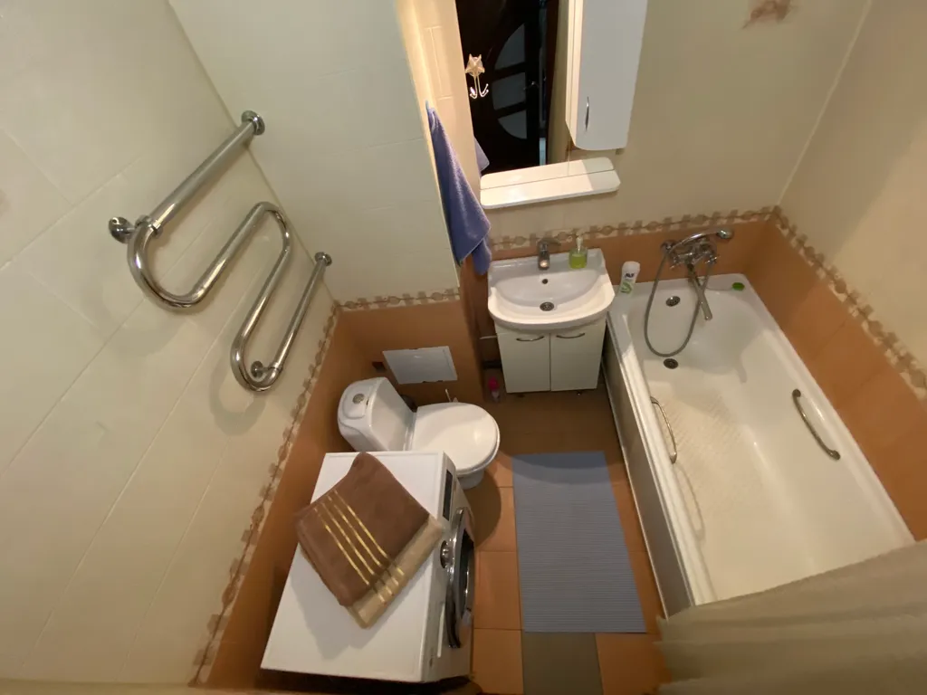 Уютная квартира в спальном районе, 3 спальных, smart tv wifi, балкон