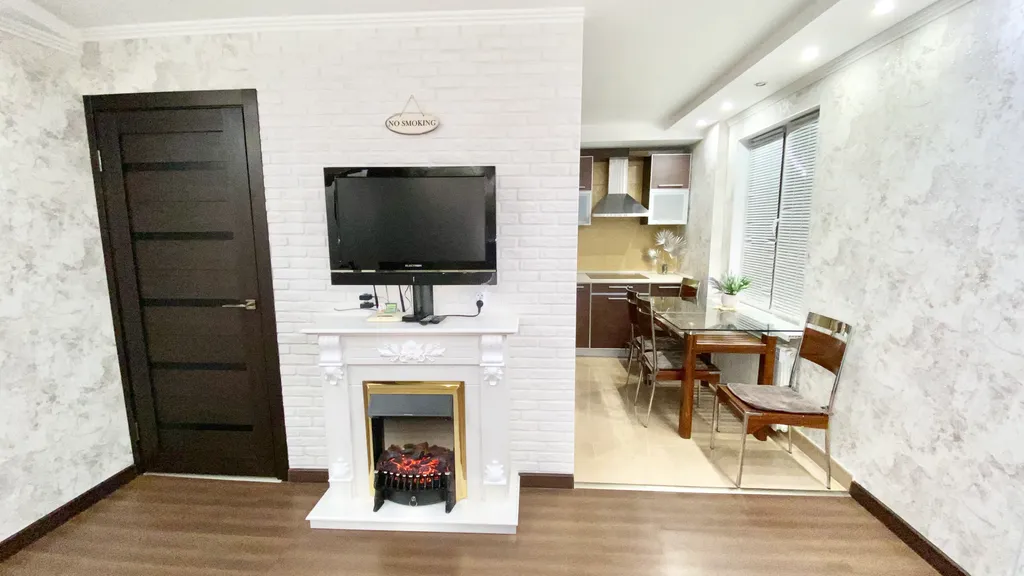 Комфортная 2-к квартира с камином на 50 лет ВЛКСМ