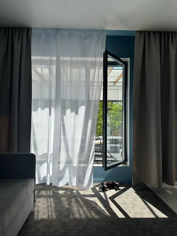 Новые апартаменты с большой террасой