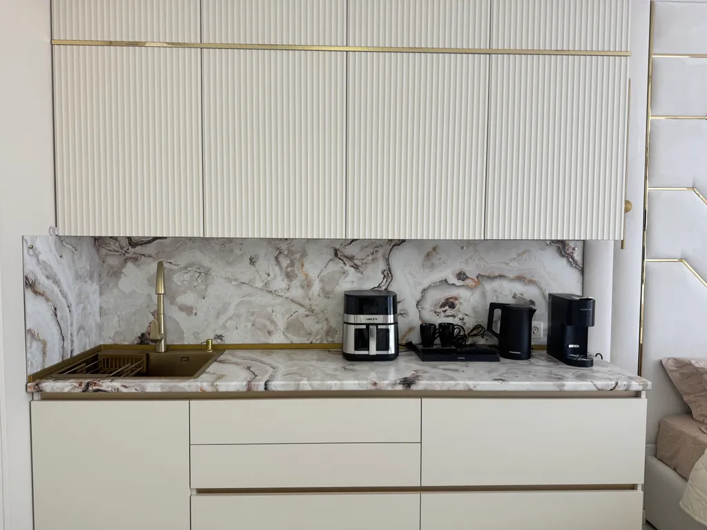 Апартамент с камином