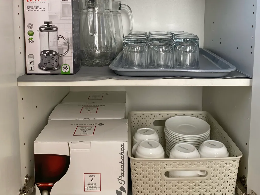 Гостевой дом среди леса с видом на озеро и город