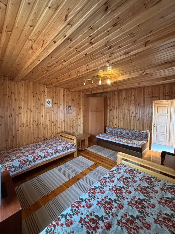 Уютный дом в эко стиле, в 150 метрах от моря и пляжа со своим двором