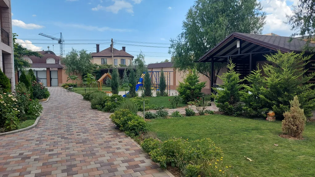 Семейный номер с кухней- гостинной и отдельной спальней