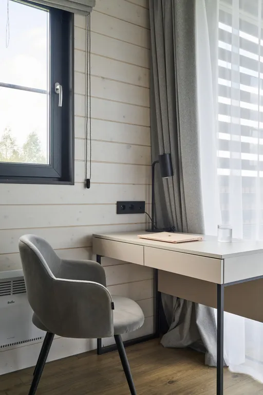 Просторный дом с сауной и камином в окружении леса и реки