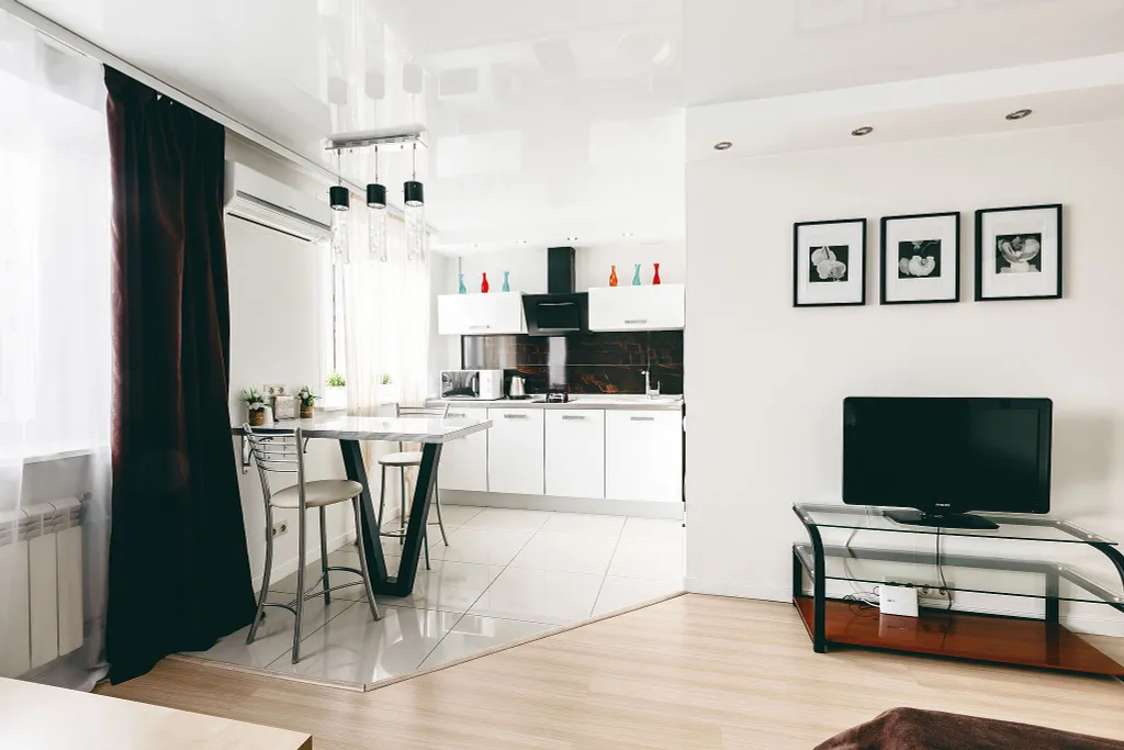 Квартира с кондиционером и горячей водой, центр