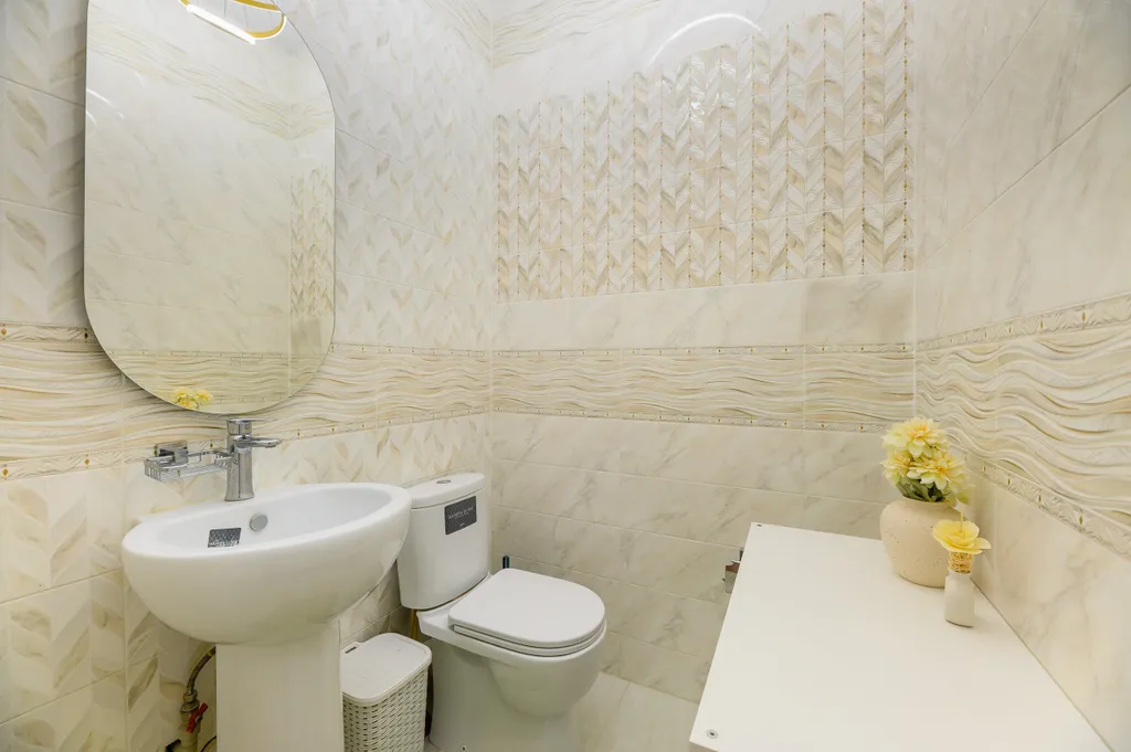 Трехкомнатная квартира с видом на горы в центре города