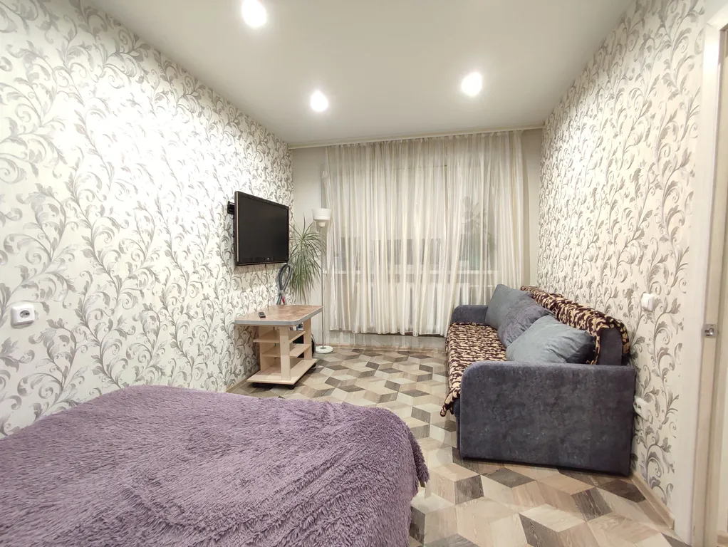 Белая квартира у вокзала