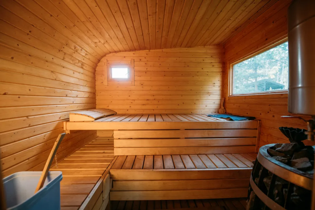 Уютный домик с видом на лес