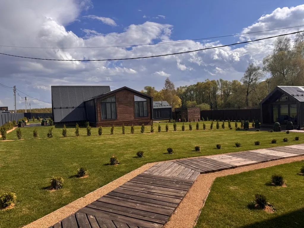 Частный дом с баней на дровах