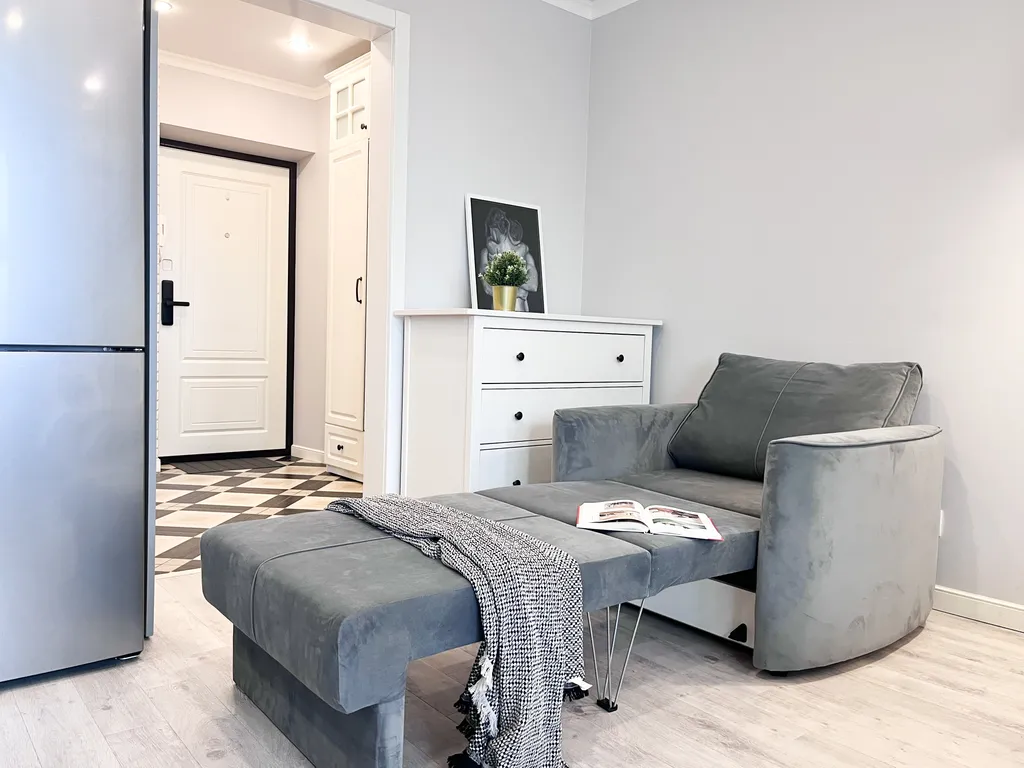 Студия для двоих с лоджией