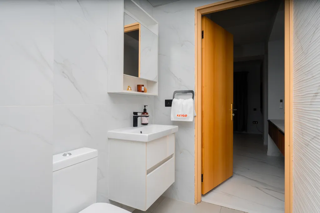 Апартаменты рядом с парком имени Дианы Абгар